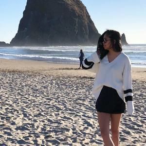 Meet your Posher, Yannis